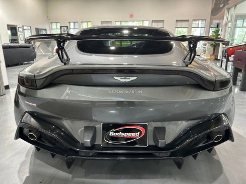Used 2019 Aston Martin V8 Vantage Coupe RWD image 25