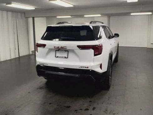 Certified 2026 GMC Terrain AT4 w/ Technology Package II AWD/4WD image 8