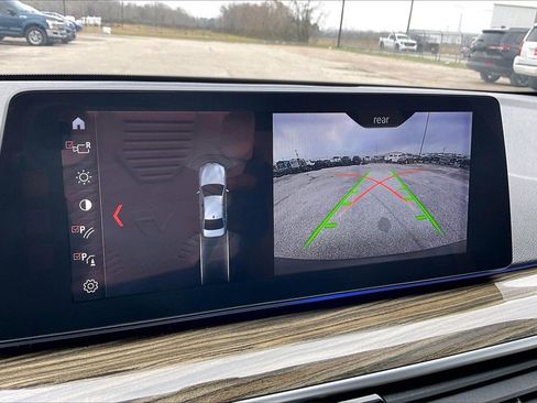 Used 2018 BMW 530e image 13