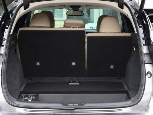 Used 2020 INFINITI QX50 Sensory w/ Proactive Package image 8