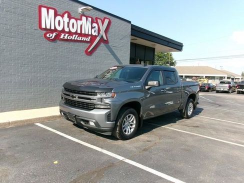 Used 2020 Chevrolet Silverado 1500 RST w/ True North Edition AWD/4WD image 2