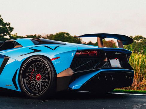 Used 2016 Lamborghini Aventador LP 750-4 Superveloce image 33