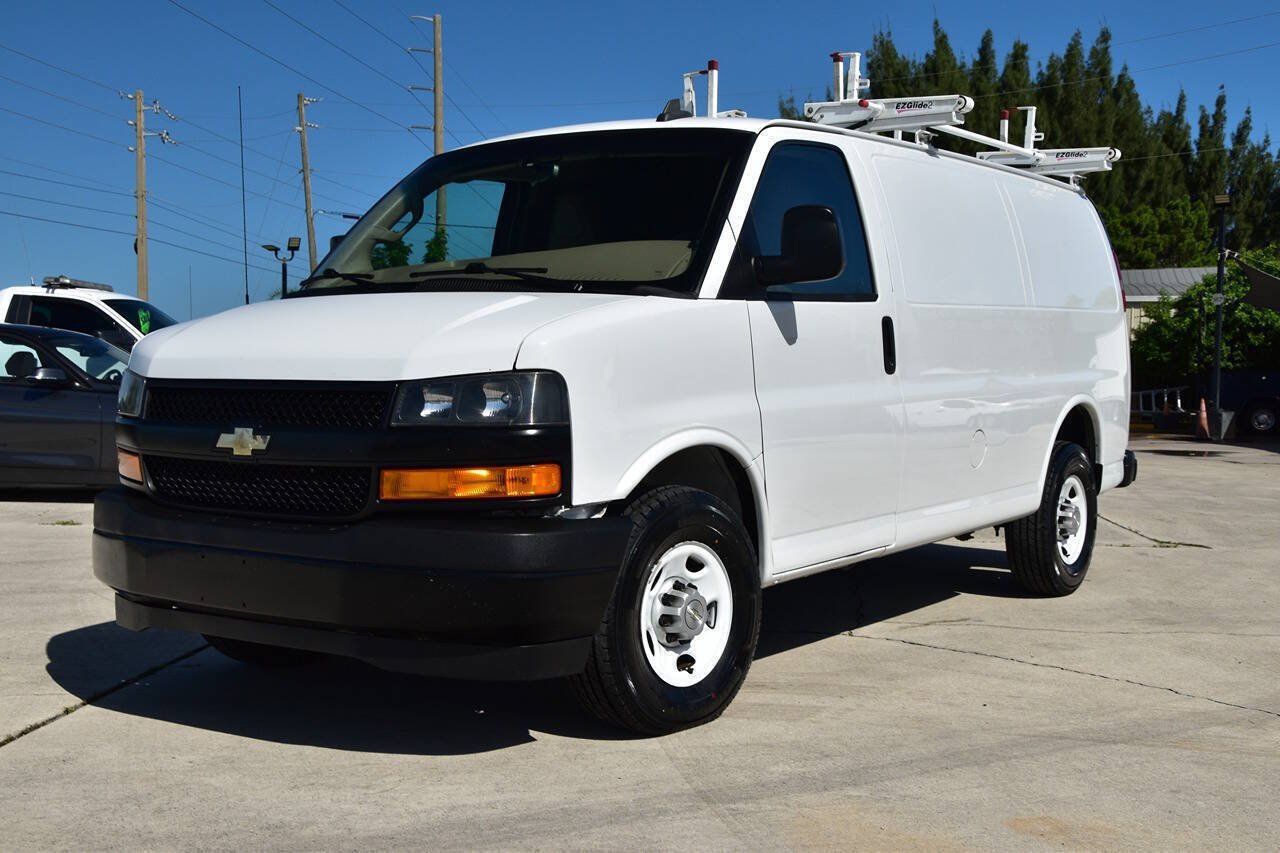 Used 2020 Chevrolet Express 2500 w/ Safety Package RWD image 3