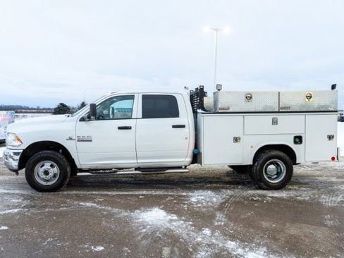 Used 2017 RAM 3500 Tradesman w/ Chrome Appearance Group image 3
