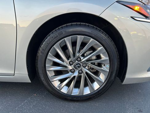 Used 2021 Lexus ES 300h Ultra Luxury image 31