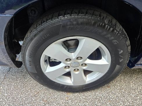 Used 2013 Dodge Grand Caravan SE FWD image 37
