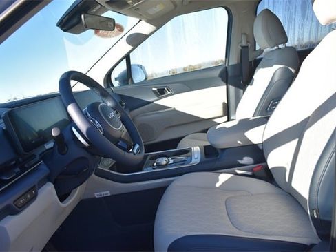 New 2026 Kia Carnival EX image 25