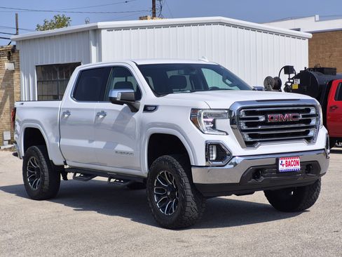 Used 2021 GMC Sierra 1500 SLT AWD/4WD image 3