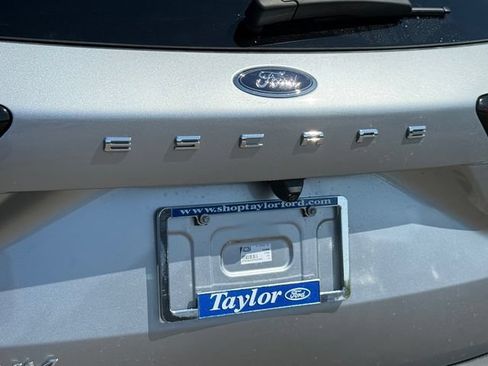 Certified 2023 Ford Escape Platinum w/ Premium Technology Package AWD/4WD image 31