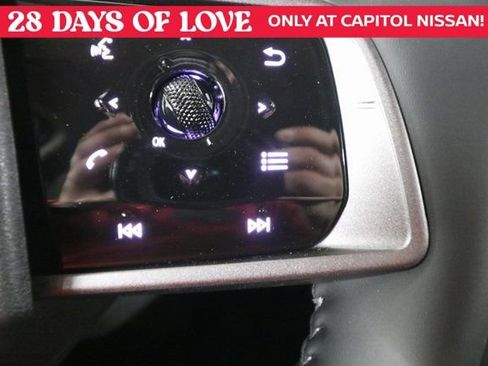 New 2025 Nissan Murano SV image 9