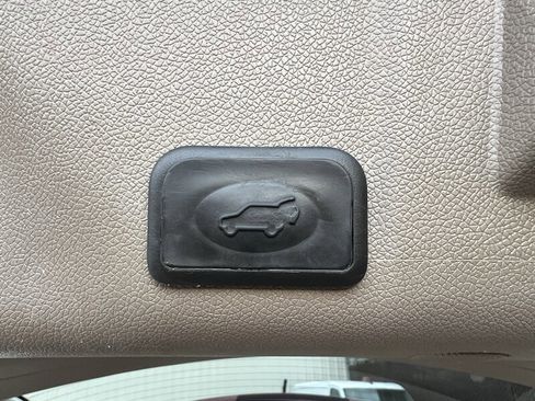 Used 2015 GMC Acadia Denali image 12