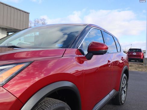 Used 2021 Nissan Rogue SV image 27