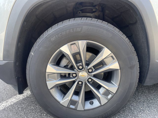 Certified 2025 Chevrolet Equinox LT w/ Convenience Package II AWD/4WD image 10