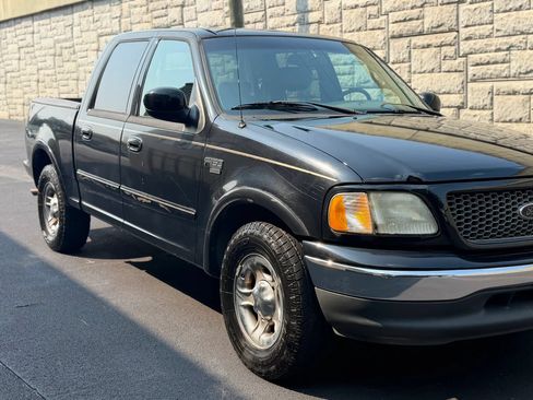 Used 2001 Ford F150 Lariat RWD image 36