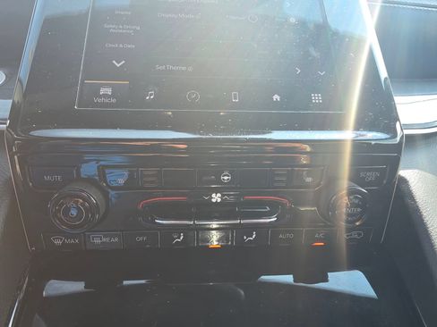 Used 2021 Jeep Grand Cherokee L Laredo AWD/4WD image 25
