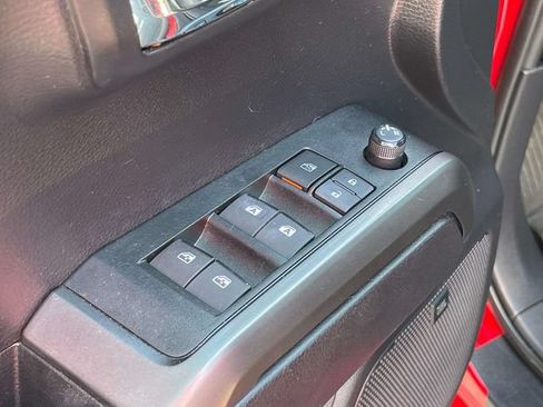 Used 2020 Toyota Tacoma TRD Sport w/ TRD Premium Sport Package RWD image 28