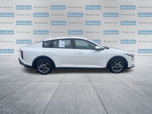 Used 2025 Kia K4 LXS image 6