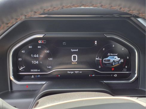 Used 2025 GMC Sierra 1500 AT4 w/ AT4 Premium Package AWD/4WD image 15