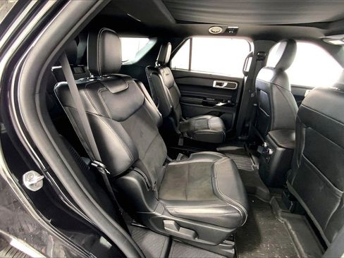 Used 2023 Ford Explorer ST w/ ST Street Pack image 25