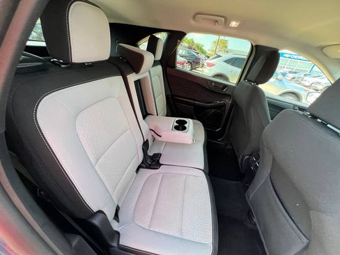 Used 2025 Ford Escape Active AWD/4WD image 25