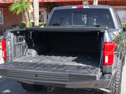 Used 2018 Ford F150 Lariat AWD/4WD image 8