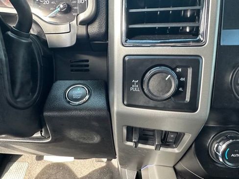 Used 2021 Ford F250 Lariat w/ Tremor Off-Road Package AWD/4WD image 22