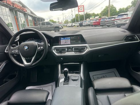 Used 2022 BMW 330i xDrive Sedan AWD/4WD image 14
