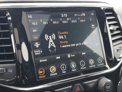 Used 2021 Jeep Grand Cherokee Overland image 17