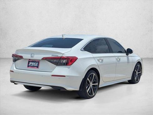 Used 2024 Honda Civic Touring image 5