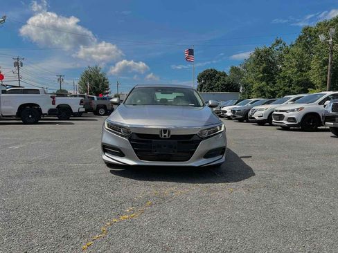 Used 2019 Honda Accord LX image 3