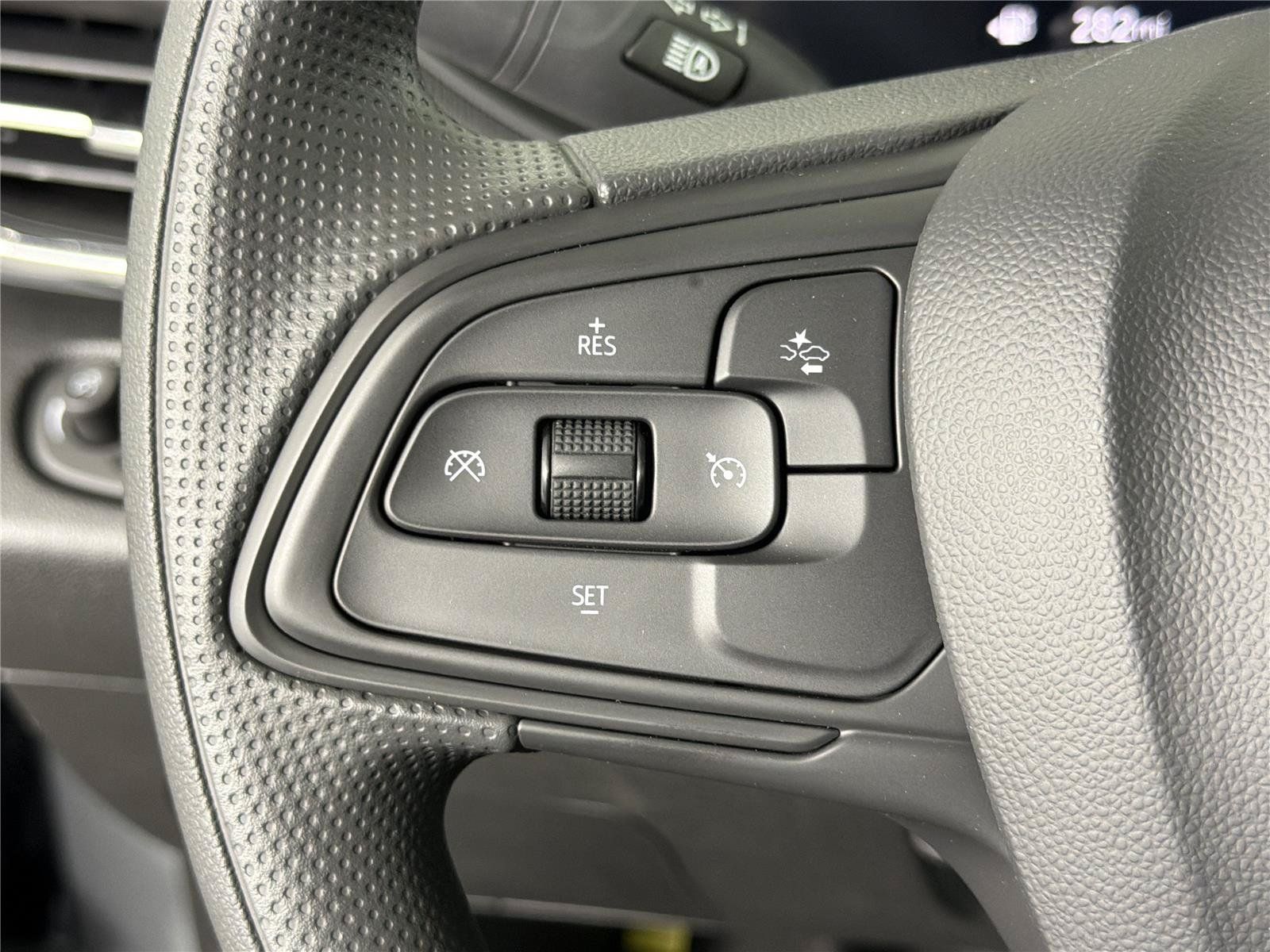 New 2026 Buick Envista Sport Touring w/ Convenience II Package FWD image 24