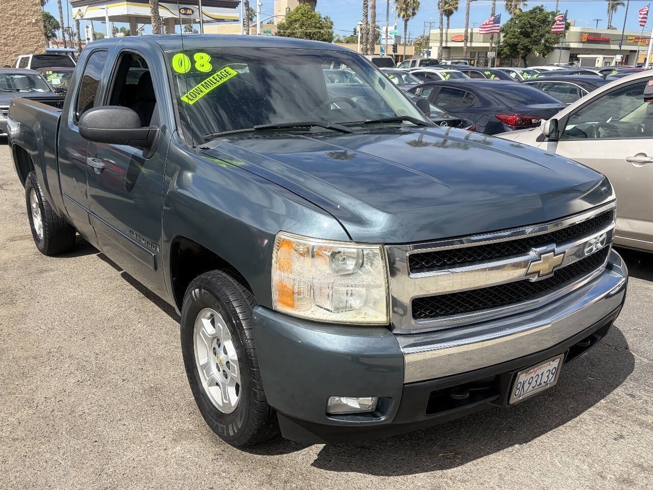 Used 2008 Chevrolet Silverado 1500 LT AWD/4WD image 1