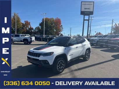 Used 2025 Jeep Compass Trailhawk w/ Trailhawk Elite Group