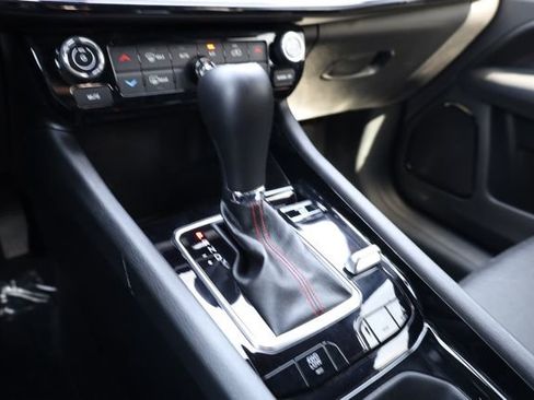 Used 2025 Jeep Compass Trailhawk image 20