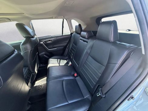 Used 2023 Toyota RAV4 XLE Premium image 28