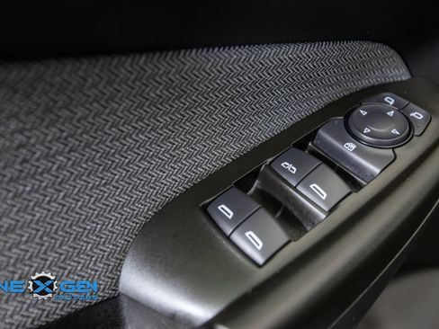 Used 2021 Chevrolet TrailBlazer LT w/ Convenience Package FWD image 13