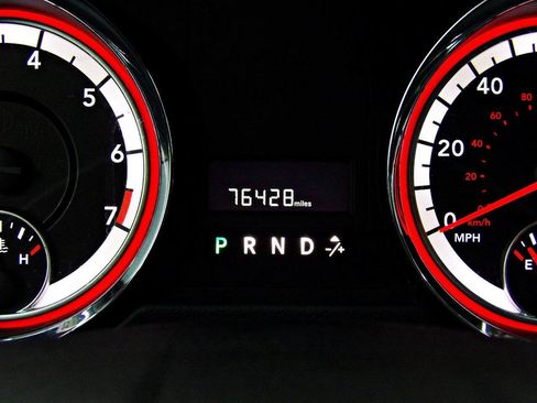 Used 2018 Dodge Grand Caravan SE FWD image 13