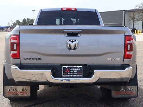 Used 2024 RAM 3500 Laramie image 12