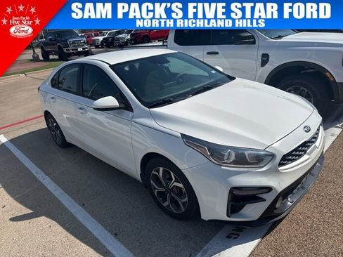Used 2020 Kia Forte LXS image 3