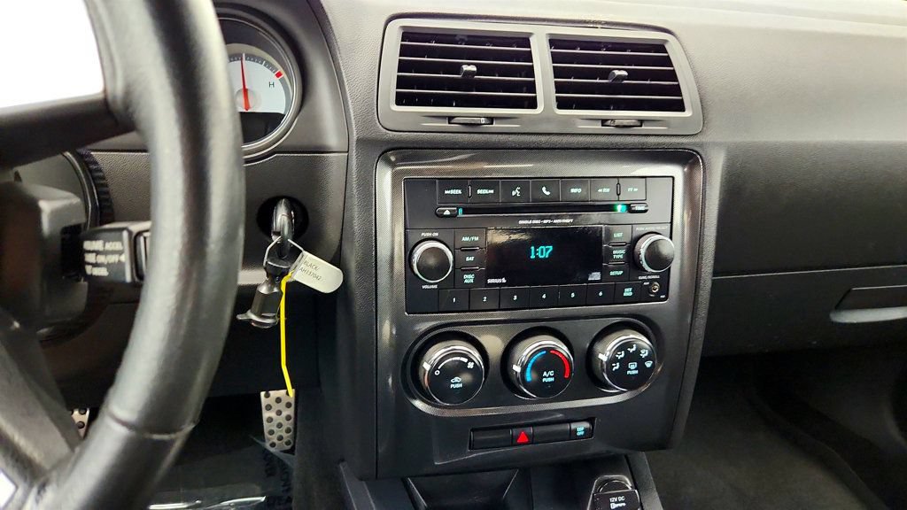 Used 2010 Dodge Challenger R/T RWD image 16