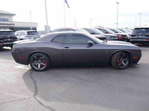 Used 2021 Dodge Challenger SRT Hellcat Redeye image 10