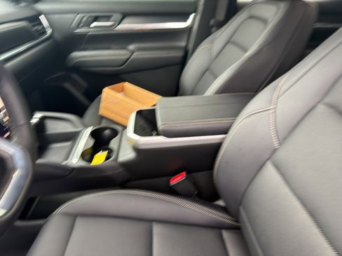 Used 2026 GMC Terrain Elevation w/ Elevation Premium Package AWD/4WD image 10