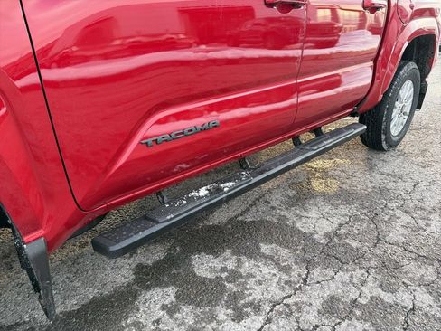 Used 2026 Toyota Tacoma SR5 AWD/4WD image 8