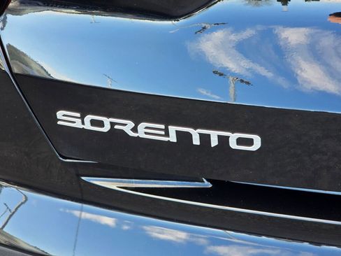 Used 2023 Kia Sorento EX image 35