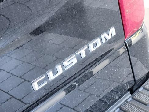 Used 2023 Chevrolet Silverado 1500 Custom AWD/4WD image 10