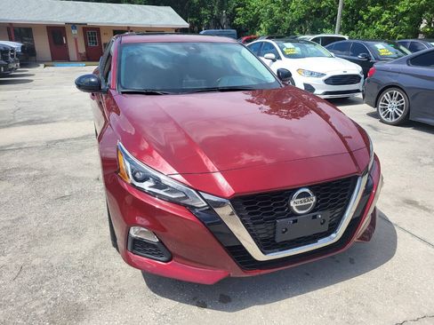 Used 2021 Nissan Altima 2.5 SR w/ SR Premium Package FWD image 5