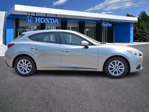 Used 2016 MAZDA MAZDA3 i Touring FWD image 25