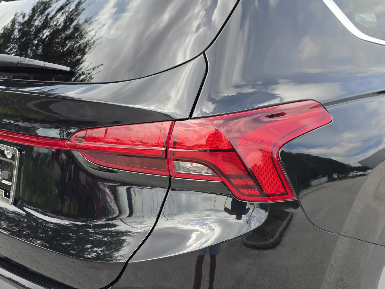 Used 2022 Hyundai Santa Fe SEL w/ Convenience Package FWD image 38