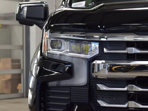 New 2026 Chevrolet Silverado 1500 LTZ w/ LTZ Premium Package AWD/4WD image 12