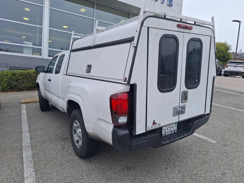 Used 2023 Toyota Tacoma SR RWD image 7